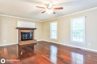 501 Hunters Ridge Dr in Fuquay Varina, NC - Building Photo - Building Photo