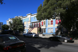 Robert Pitts Apartments in San Francisco, CA - Building Photo - Building Photo