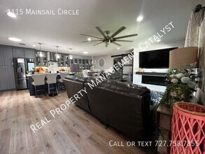 1115 Landyard St in Palm Harbor, FL - Building Photo - Building Photo