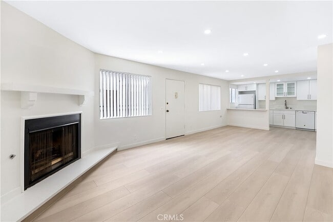 525 Concord St, Unit 106 in Glendale, CA - Building Photo - Building Photo