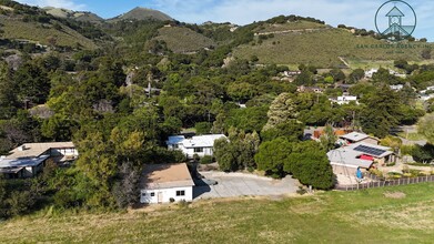125 Ford Rd in Carmel Valley, CA - Building Photo - Building Photo