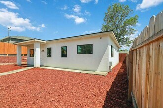 4714 Harbinson Ave in La Mesa, CA - Building Photo - Building Photo