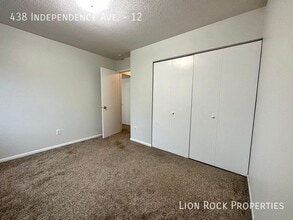 438 Independence Ave N in Champlin, MN - Building Photo - Building Photo