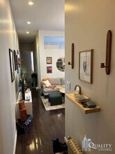 75 W 71st St in New York, NY - Building Photo - Building Photo