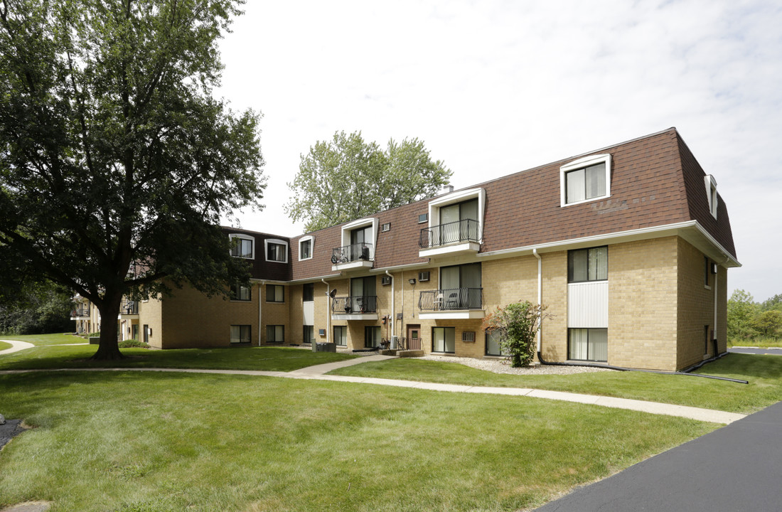 Carriage Creek Apartments in Richton Park, IL - Foto de edificio