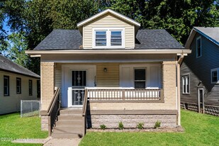 110 S 41st St in Louisville, KY - Building Photo