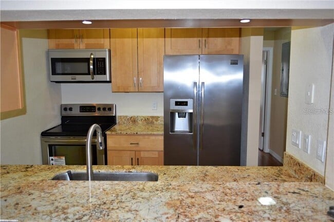 4028 Crockers Lake Blvd, Unit 717