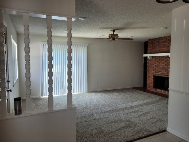 2613 W Oak St in Rogers, AR - Building Photo - Building Photo