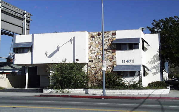 11471 Oxnard St in North Hollywood, CA - Foto de edificio - Building Photo