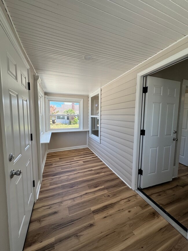 708 Davis St in Daytona Beach, FL - Building Photo - Building Photo