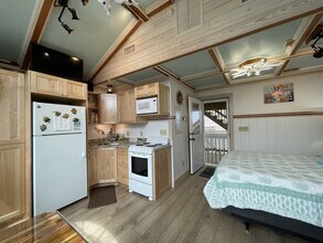 56821 North Carolina Hwy 12 in Hatteras, NC - Building Photo - Building Photo