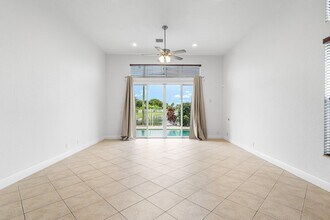 10602 Keystone Ct in Wellington, FL - Building Photo - Building Photo