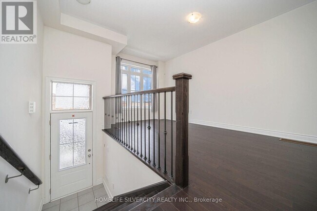 349 Inspire Blvd in Brampton, ON - Building Photo - Building Photo