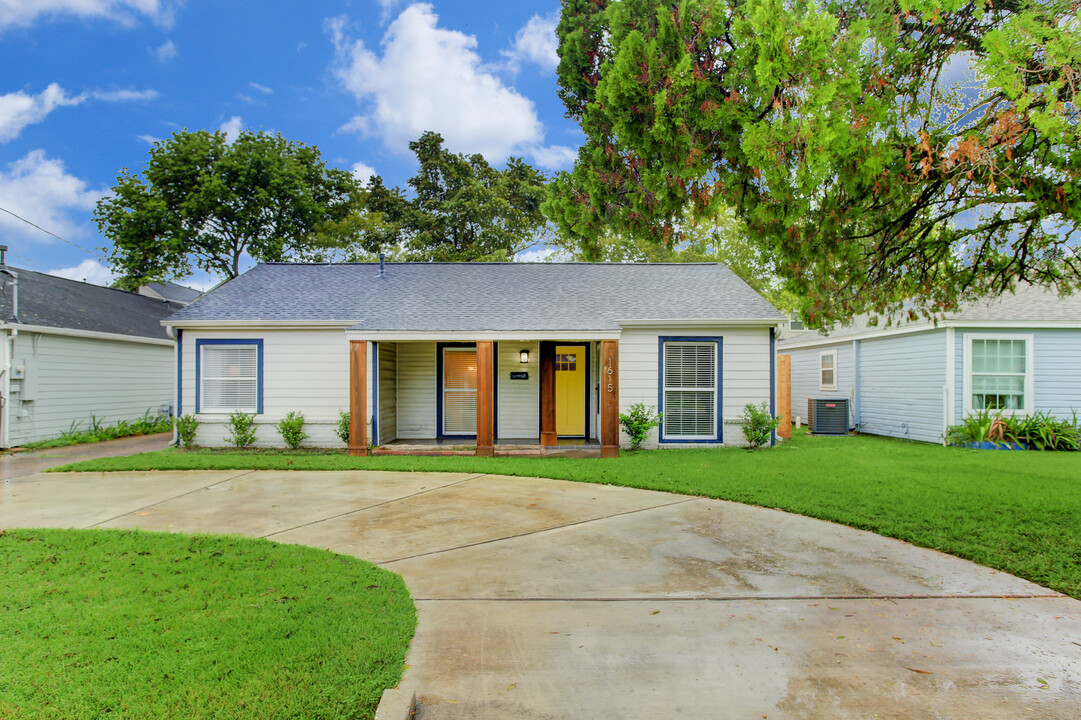 1615 Tabor St in Houston, TX - Building Photo