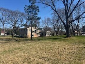 116 S Deerpath Rd in Barrington, IL - Building Photo - Building Photo