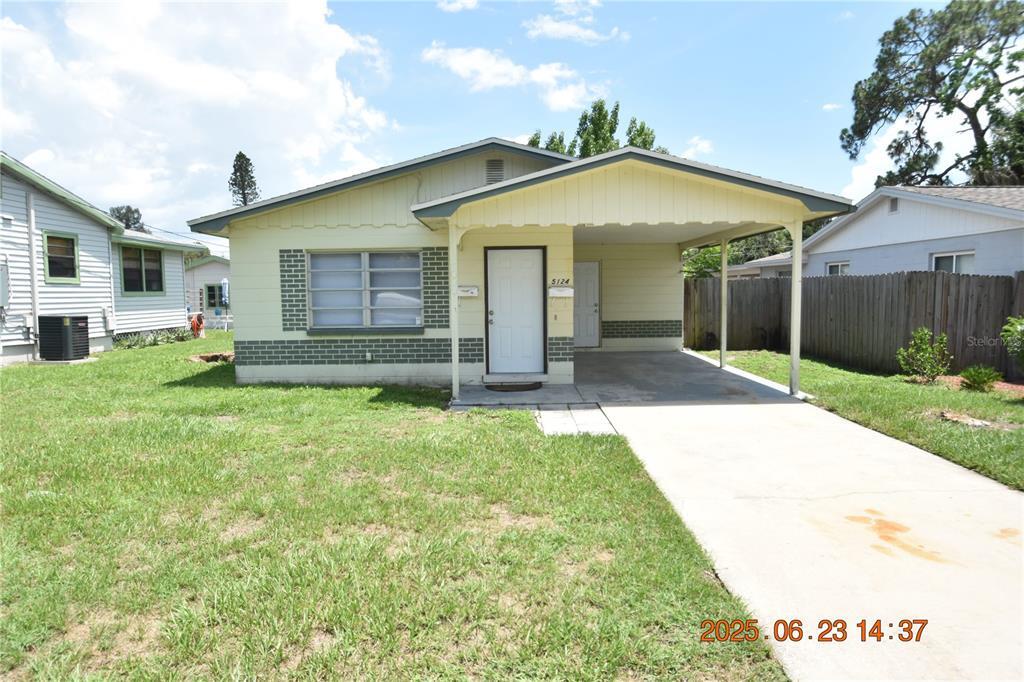 5124 18th Ave N in St. Petersburg, FL - Building Photo