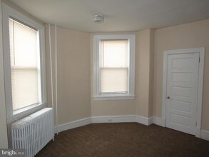 5358 Woodland Ave-Unit -2ND FL FRONT in Philadelphia, PA - Building Photo - Building Photo