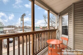 25 Kensington Ave in Somerville, MA - Foto de edificio - Building Photo