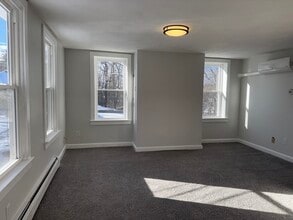 25 Pine St in Westford, MA - Building Photo - Building Photo