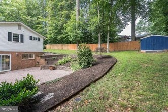 5200 Southampton Dr in Springfield, VA - Building Photo - Building Photo