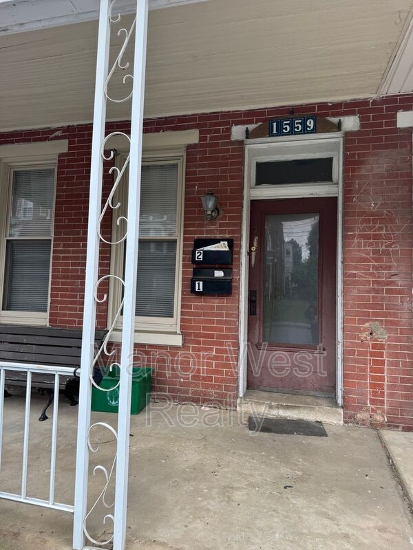 property at 1559 W King St