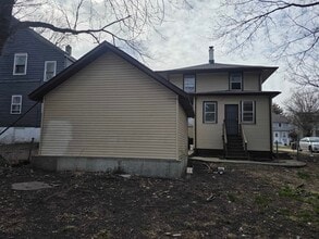 321 Albert Ave in Rockford, IL - Building Photo - Building Photo