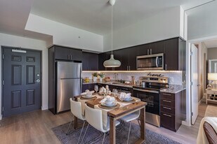 Palm Beach Preserve in West Palm Beach, FL - Building Photo