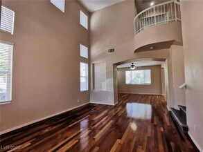 9964 Canyon Peak Dr in Las Vegas, NV - Building Photo - Building Photo