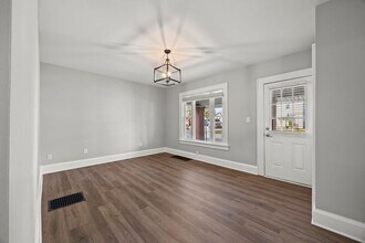 2876 Indianola Ave in Columbus, OH - Building Photo - Building Photo