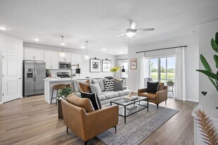 Hillside Farms at Stonehill Village in Xenia, OH - Building Photo