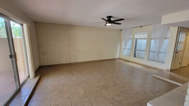 7858 E Pecos Ln in Scottsdale, AZ - Foto de edificio - Building Photo