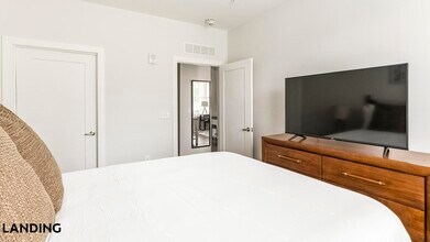 556 Martin Rd SW, Unit 2118 in Huntsville, AL - Building Photo - Building Photo