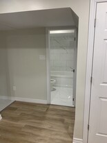 97 Williamson Dr in Brampton, ON - Building Photo