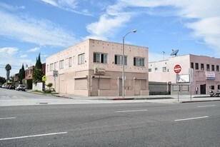 8625-8629 S Vermont Ave in Los Angeles, CA - Building Photo