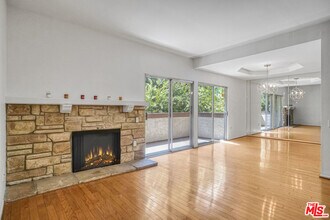 5534 Sylmar Ave in Los Angeles, CA - Building Photo - Building Photo