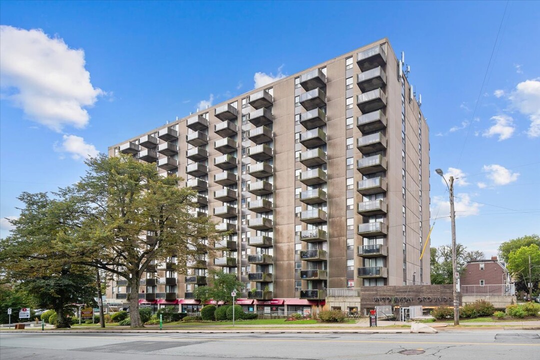 Somerset Place Apartments in Halifax, NS - Building Photo