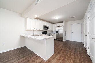 162-170 S Orange Ave in Newark, NJ - Building Photo - Building Photo