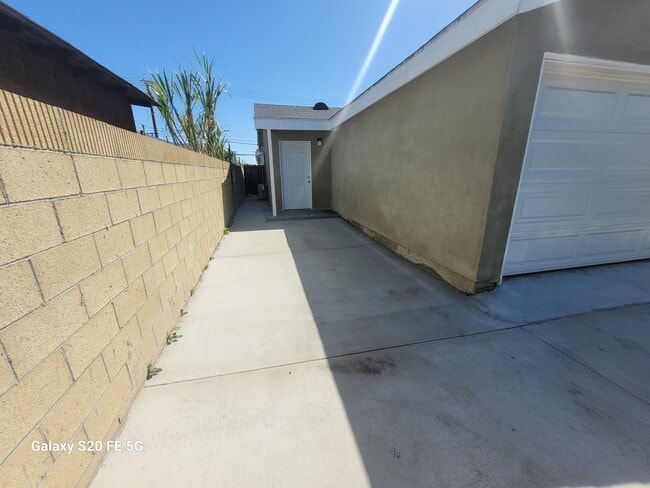 18431 Norwalk Blvd in Artesia, CA - Building Photo - Building Photo