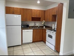 845 NW 46th Ave, Unit 845 in Plantation, FL - Foto de edificio - Building Photo