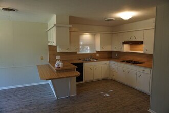 3018 68th St in Lubbock, TX - Building Photo - Building Photo