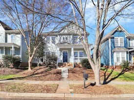 17731 N Shore Cir in Cornelius, NC - Building Photo