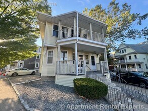 881 Broadway, Unit 2 in Somerville, MA - Building Photo - Building Photo
