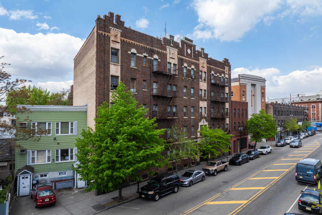 The Madrid in Jersey City, NJ - Building Photo