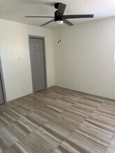 5500 McPherson Rd in Laredo, TX - Building Photo - Building Photo