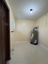 1871 NW 59th Terrace in Sunrise, FL - Foto de edificio - Building Photo