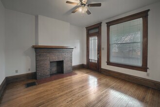 2661 Indianola Ave, Unit 2661 in Columbus, OH - Foto de edificio - Building Photo