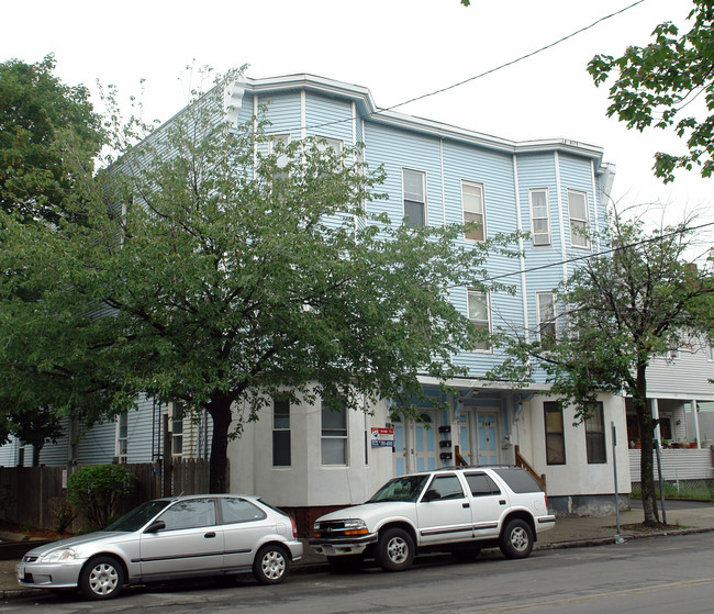 786-788 Broadway in Chelsea, MA - Foto de edificio - Building Photo