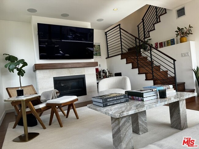 property at 140 S Hayworth Ave