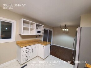 900 SE 36th St in Topeka, KS - Building Photo - Building Photo