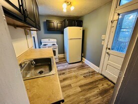 644 W Philadelphia St